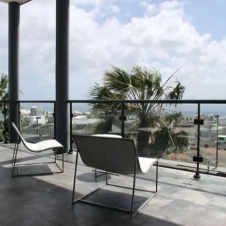 Playa Blanca Sleeps 18 Pool Wifi Villa *